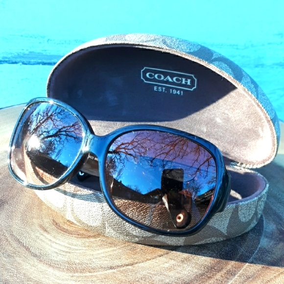 Coach Accessories - EUC COACH ODESSA SUNGLASSES